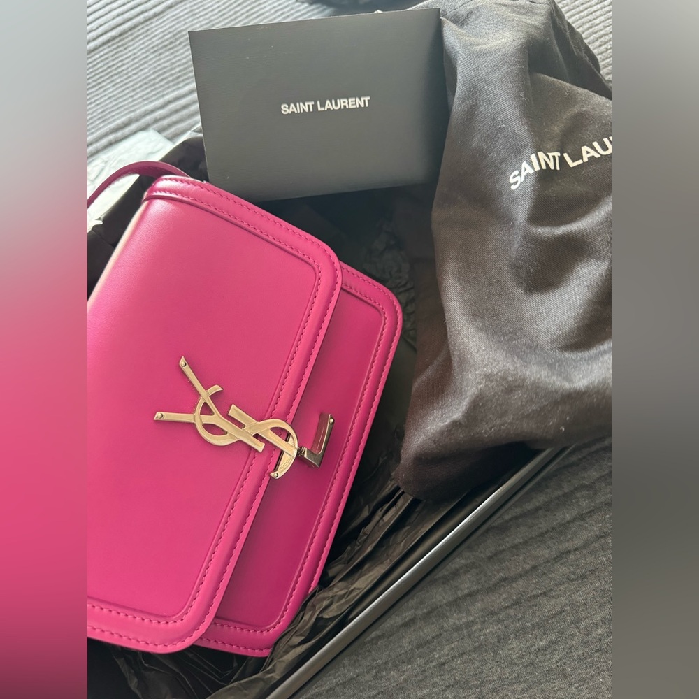 Saint Laurent Calfskin Solferino Fuschia Limited Edition Purse - Picture 15 of 15